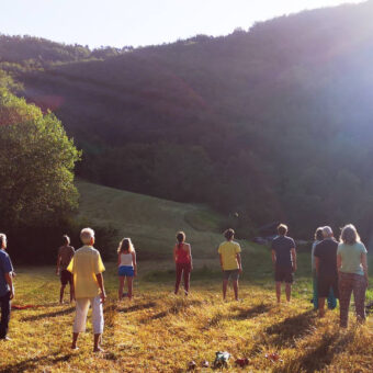 méditation face au soleil